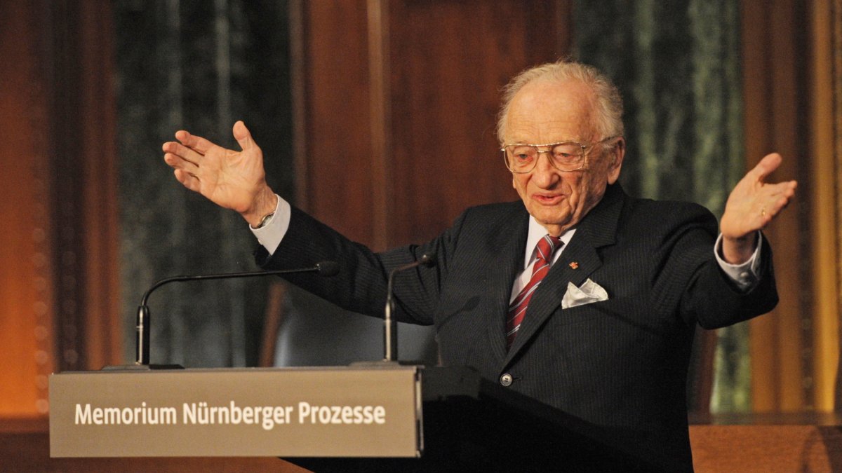 Ben Ferencz, Last Living Nuremberg Prosecutor of Nazi Commanders Dies at 103 – NBC 7 San Diego - Vimarsana News