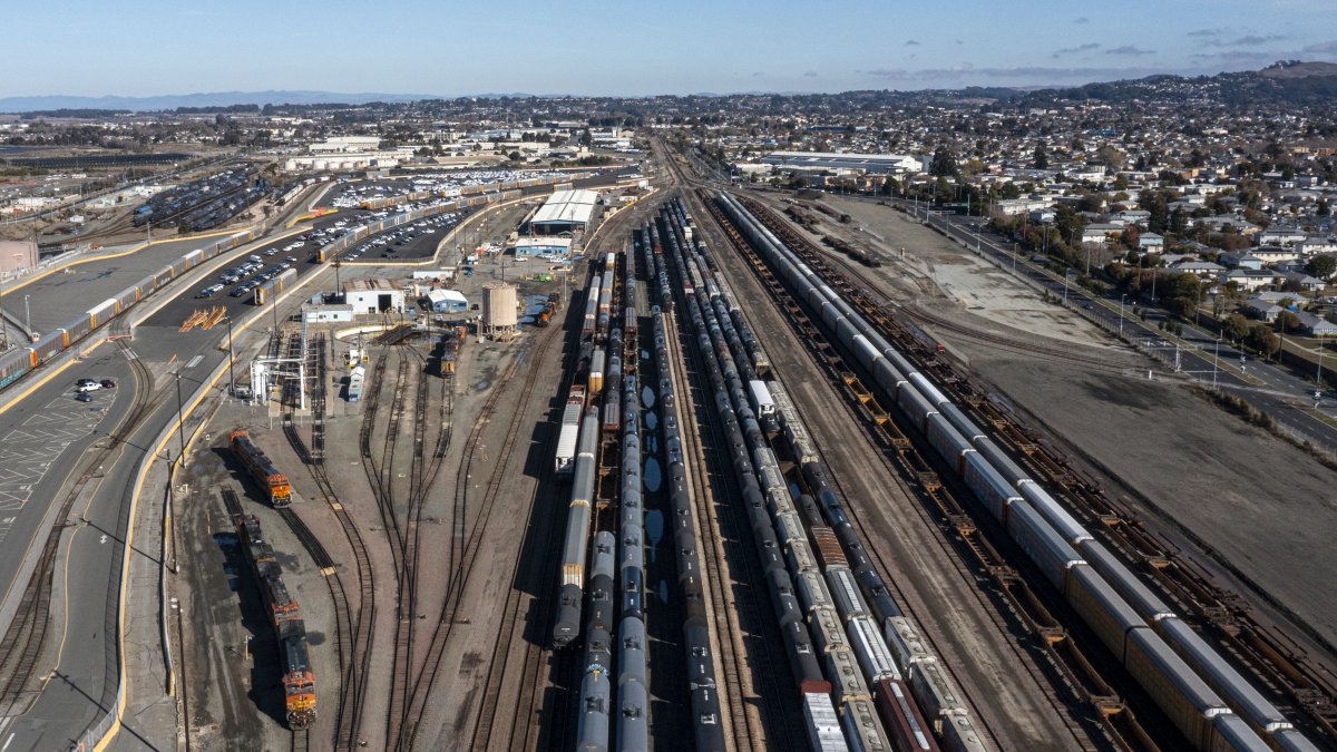 California to Vote on Locomotive Emission Rule – NBC 7 San Diego - Vimarsana News