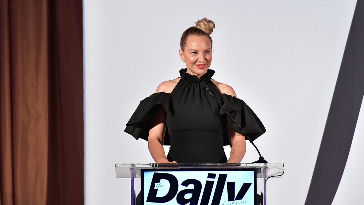 Sia Shares She's on the Autism Spectrum – NBC 7 San Diego - Vimarsana News
