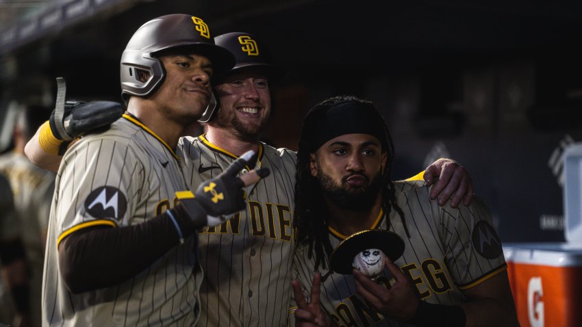 Musgrove sharp in tune-up, wild card Padres hold off Giants