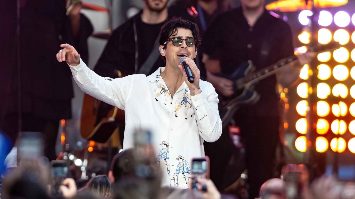 Joe Jonas Says He and Taylor Swift Are 'Cool' 14 years After Breakup – NBC 7 San Diego - Vimarsana News