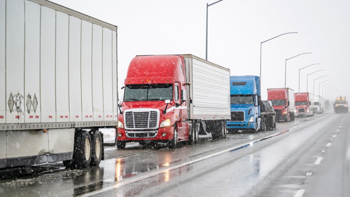 Federal government orders California DMV to cancel licenses for 13,000 immigrant truck drivers