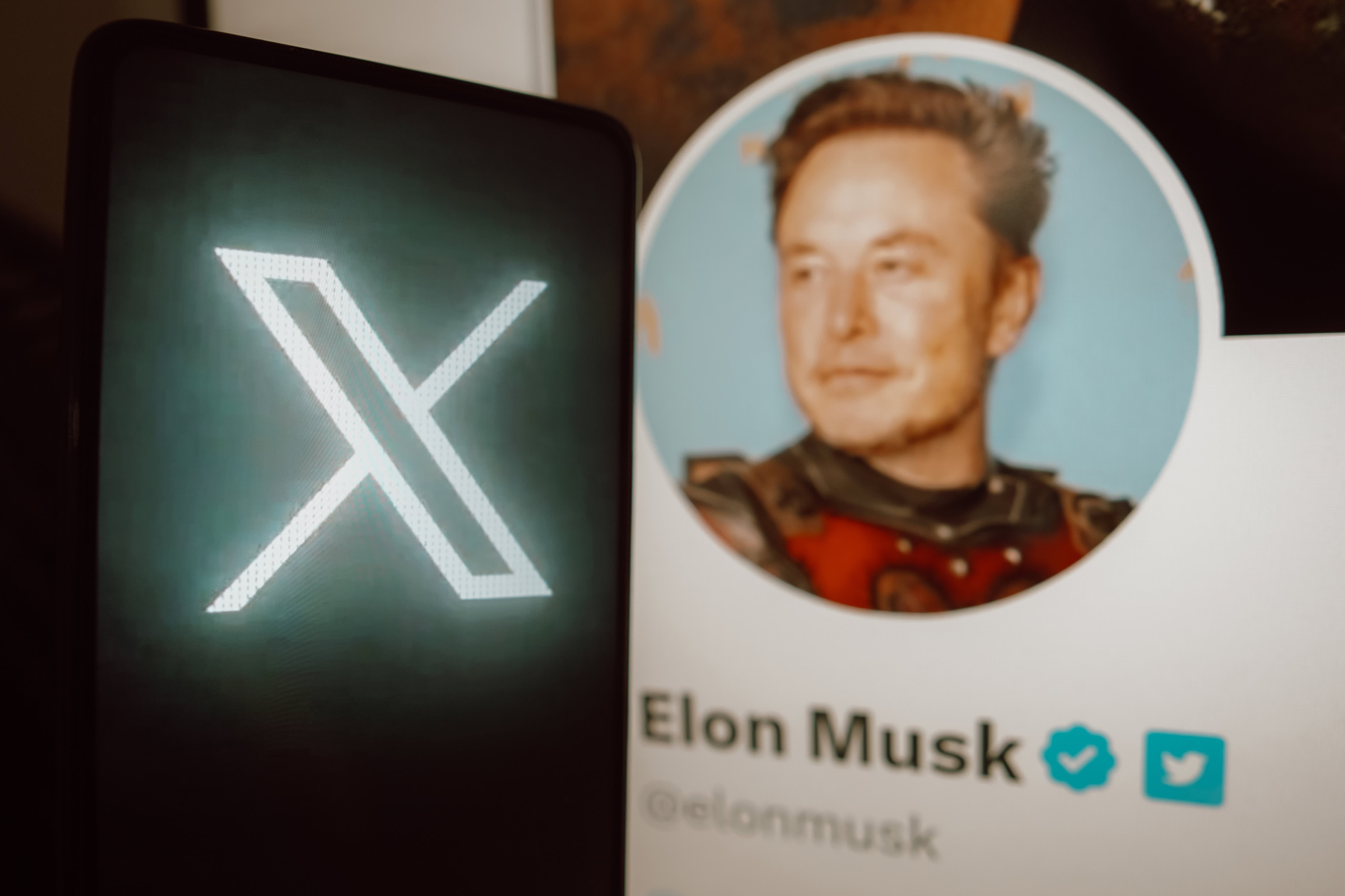 Musk risks even more damage to Twitter's business as the messaging app changes name to X - Vimarsana News