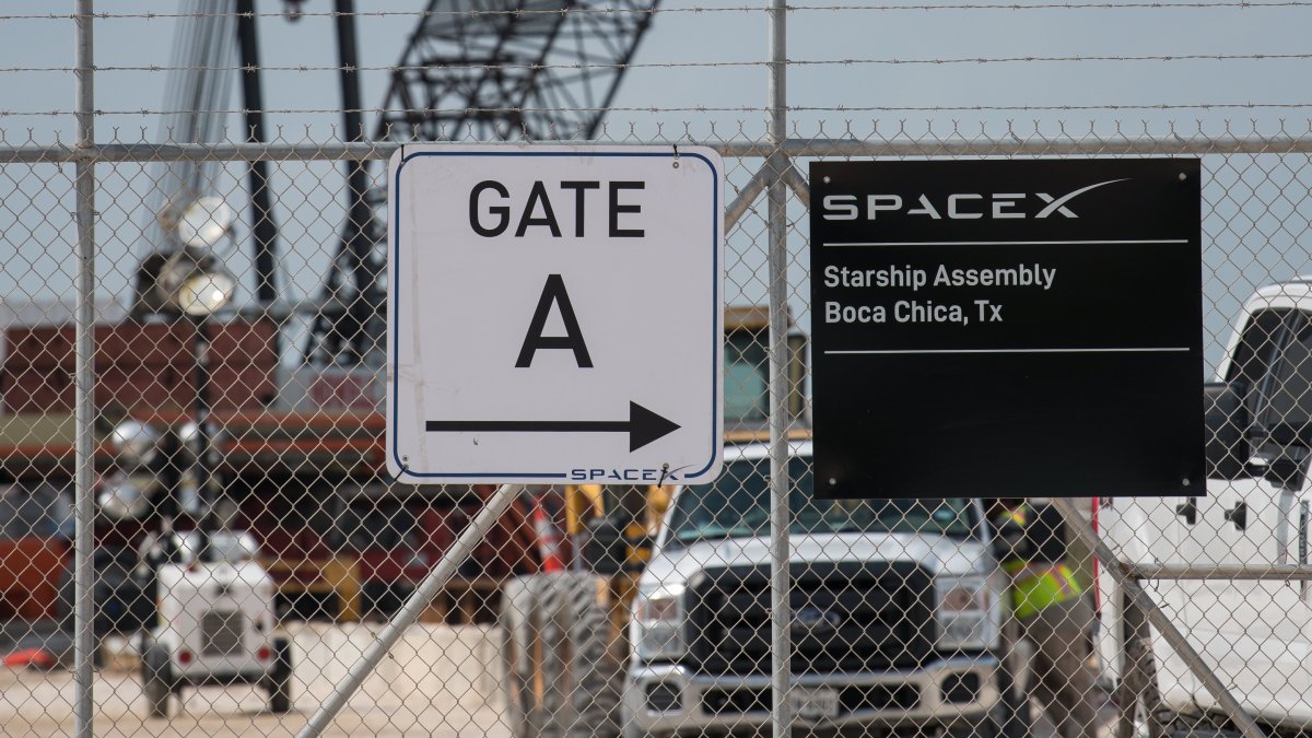 SpaceX hasn't obtained environmental permits for 'flame deflector' system it's testing in Texas – NBC 7 San Diego - Vimarsana News