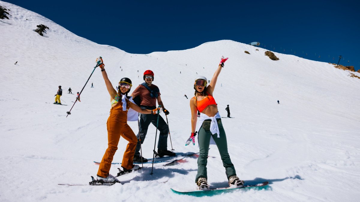 Mammoth Mountain just extended its ski season through early August
