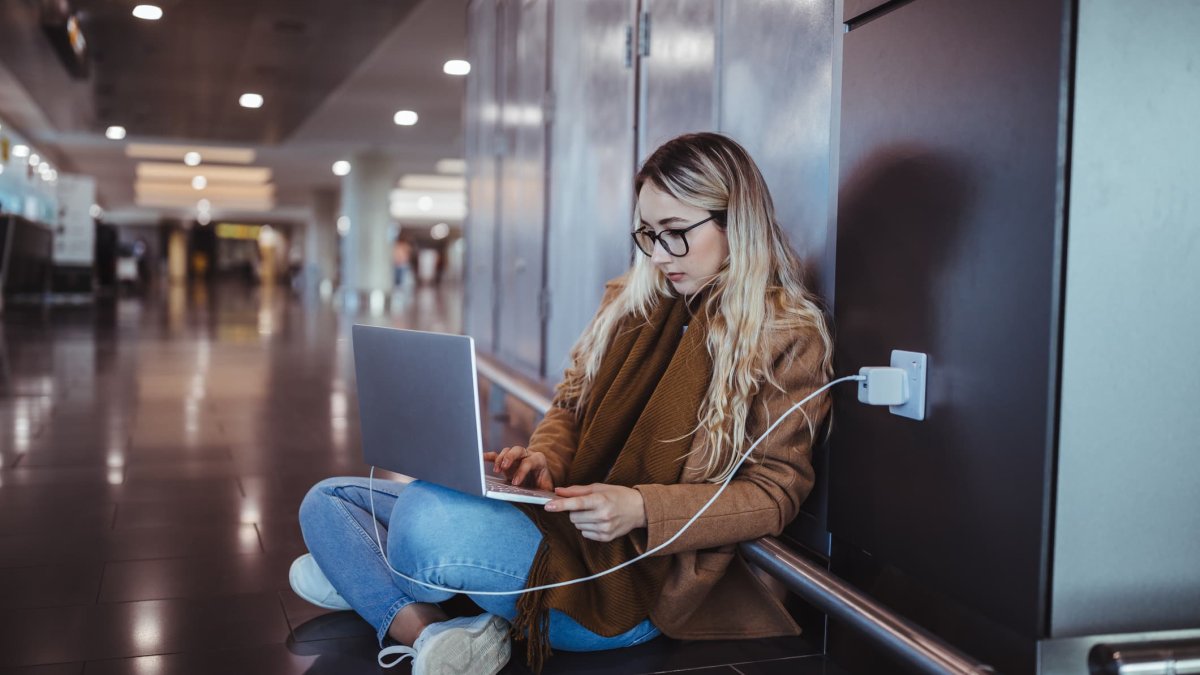 Working on vacation can make you a bad co-worker—here's how to avoid it: 'It creates more harm than good' – NBC 7 San Diego - Vimarsana News