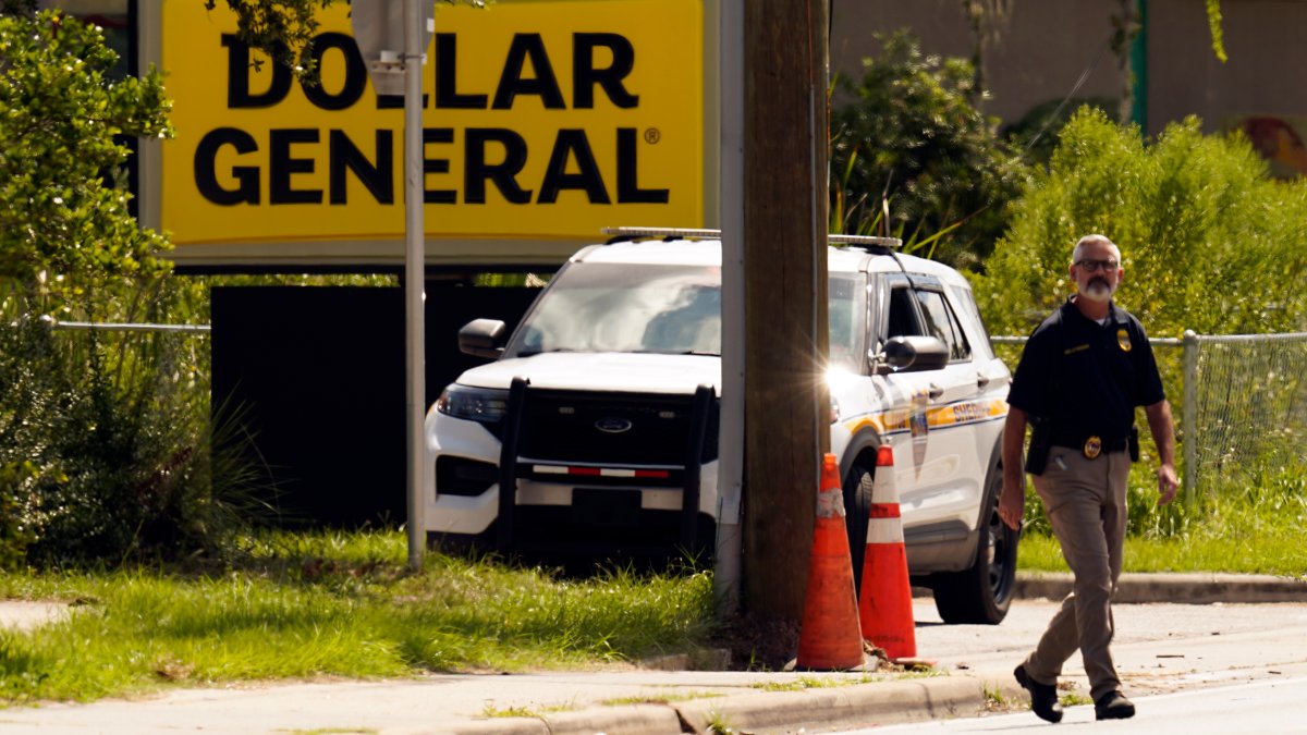 Man killed in Jacksonville Dollar General mass shooting had 4-year-old daughter – NBC 7 San Diego - Vimarsana News