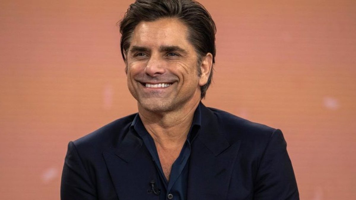 John Stamos posts note to Ashley Olsen congratulating her on new baby – NBC 7 San Diego - Vimarsana News
