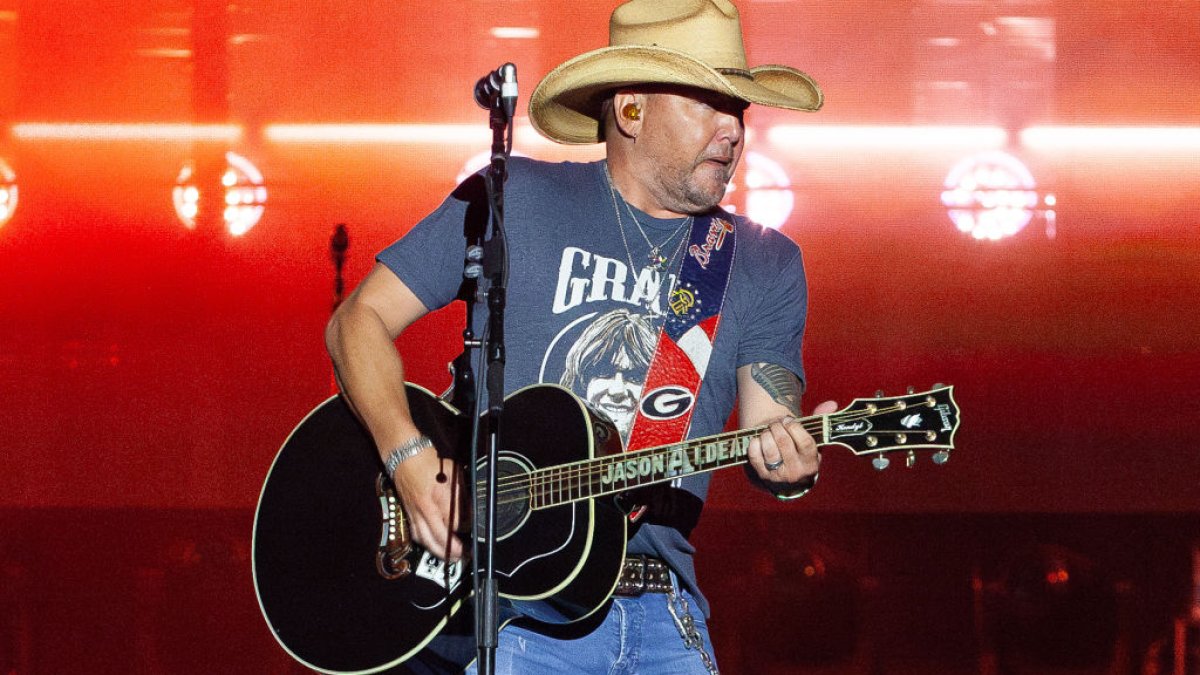 Jason Aldean announces new album featuring controversial 'Try That in a Small Town' – NBC 7 San Diego - Vimarsana News