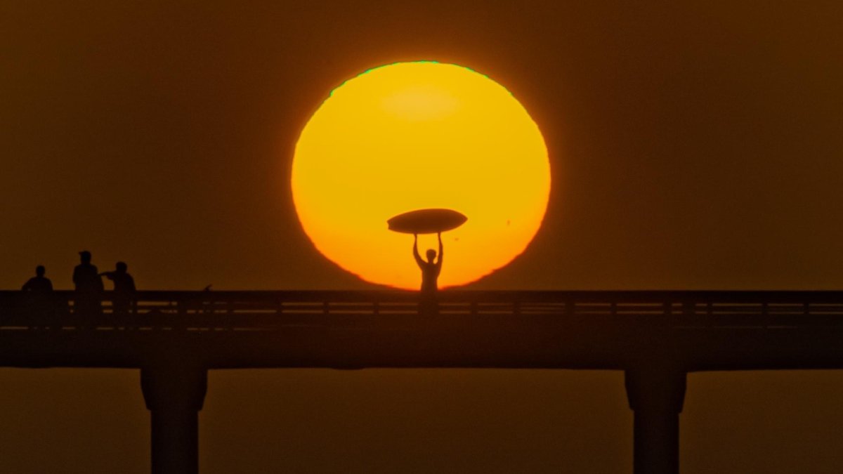 Iată cum arăta „super-lună albastră” rară din august în San Diego – NBC 7 San Diego Iată cum arăta „super-lună albastră” rară din august în San Diego – NBC 7 San Diego