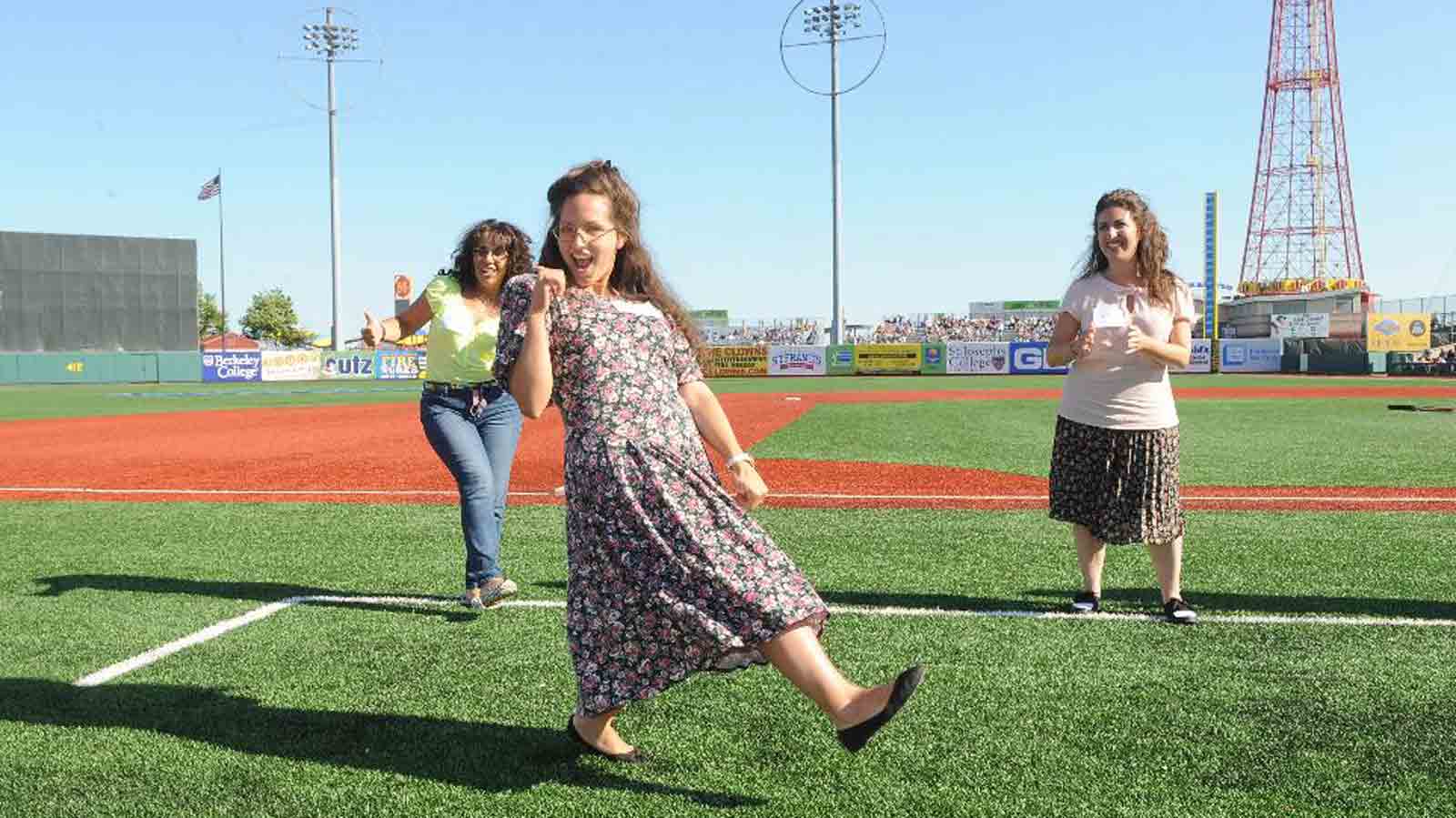 How Seinfeld Night in Brooklyn became the hottest ticket in town – NBC ...
