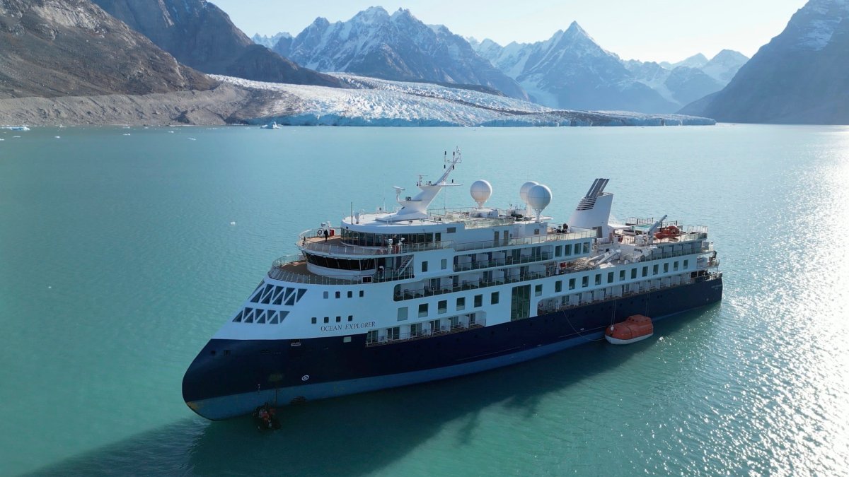Third attempt fails to free luxury cruise ship that ran aground in Greenland – NBC 7 San Diego - Vimarsana News