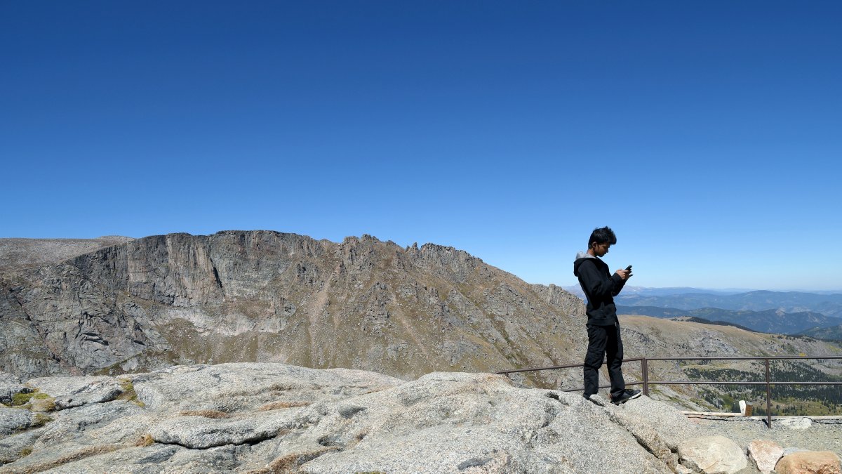 Colorado mountain tied to 1864 massacre is renamed Mount Blue Sky – NBC 7 San Diego - Vimarsana News