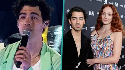 Joe Jonas Wore Ring, Sophie Turner at Show Amid Divorce Report