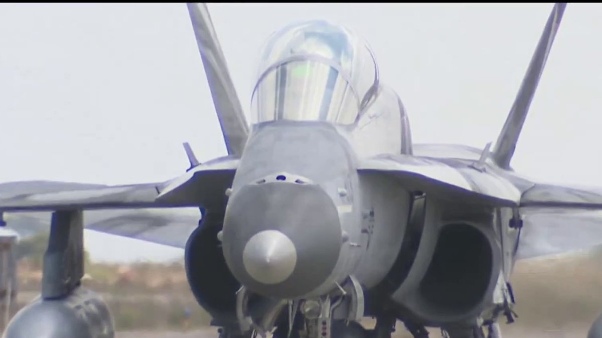 WATCH: Fly along with San Diego-based F/A-18 Hornet jets on their final flight as a squadron - Vimarsana News