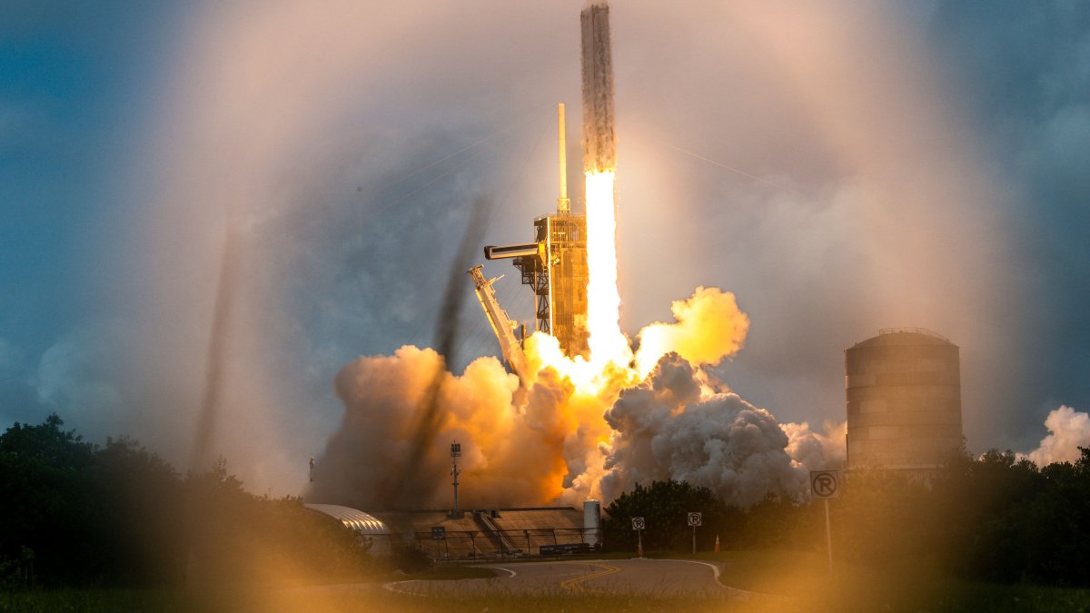 SpaceX, Blue Origin, Virgin Galactic executives urge senators to improve the FAA - Vimarsana News