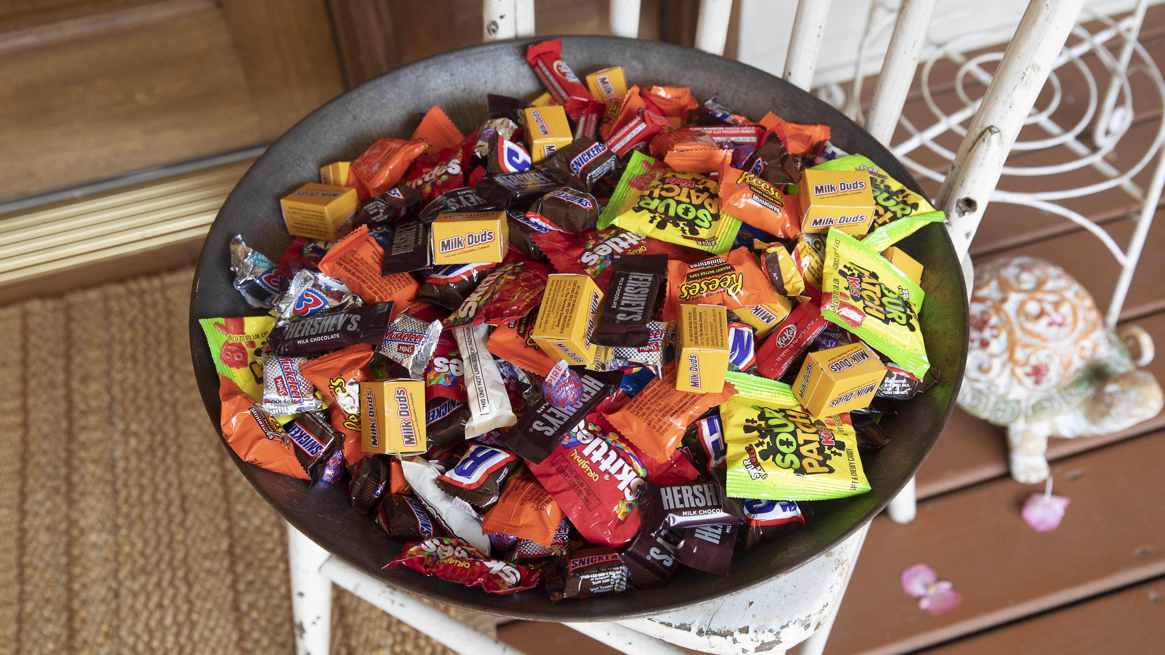 Should You Be Concerned About Drugs in Halloween Candy?