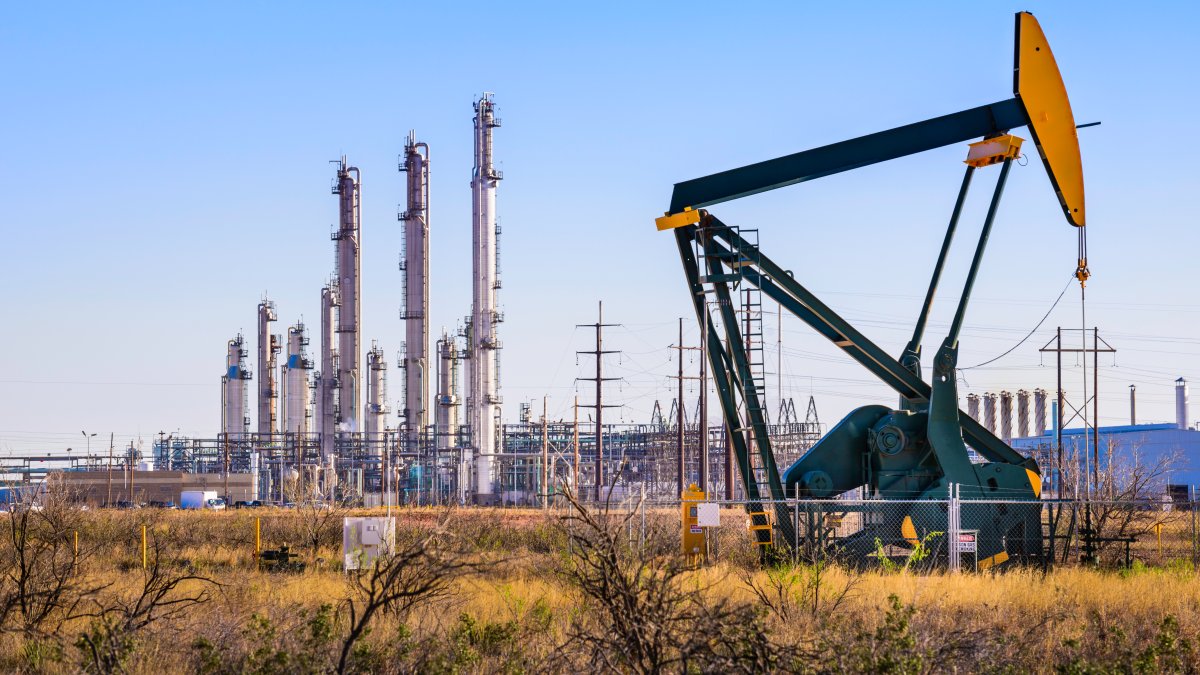 US oil production hits all-time high – NBC 7 San Diego - Vimarsana News