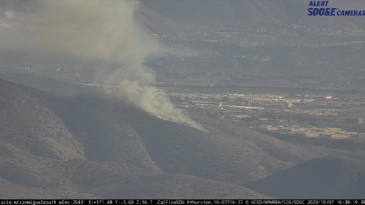 Brush fire erupts in Otay Mesa - Vimarsana News