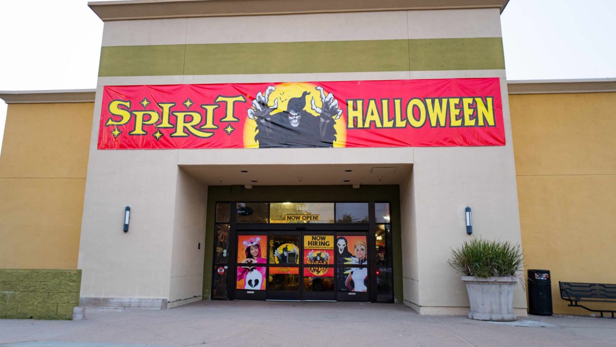 Spirit Halloween lives on, even when the holiday ends and stores close - Vimarsana News