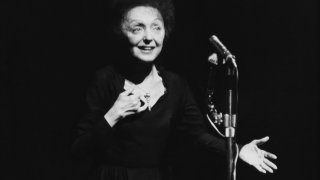 Singer Edith Piaf