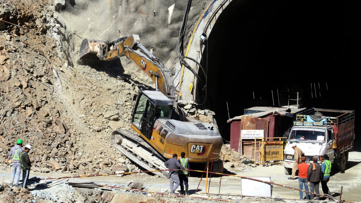 41 workers in India are stuck in a tunnel for an 8th day – NBC 7 San Diego - Vimarsana News