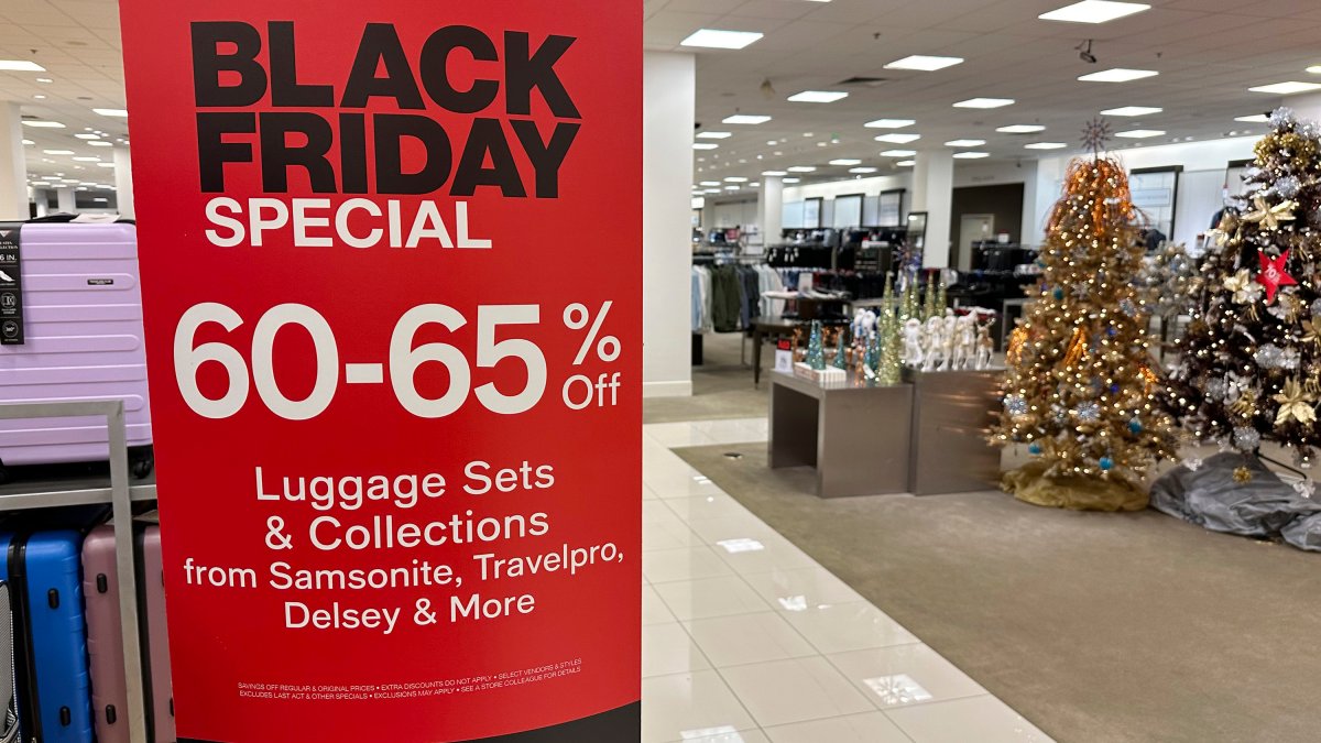 Retailers are ready to kick off Black Friday just as shoppers pull back on spending