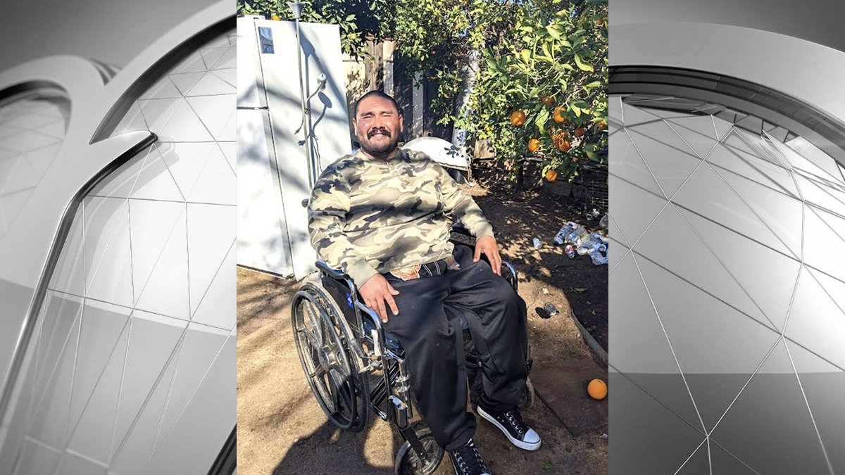 A Lakeside man was shot 16 times by sheriff's deputies. Now he's suing San Diego County - Vimarsana News