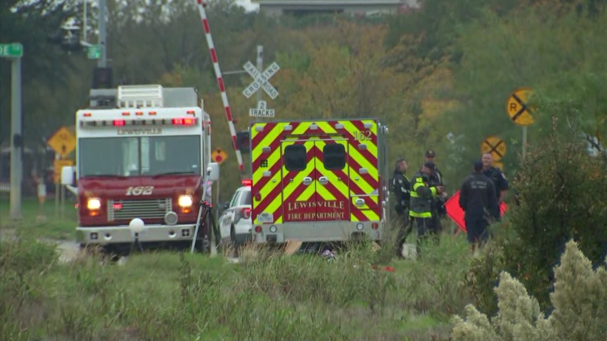 Texas woman in custody, accused of stabbing husband, driving children into pond – NBC 7 San Diego - Vimarsana News