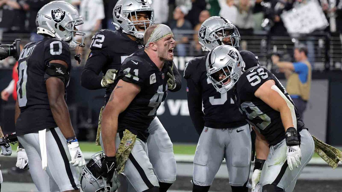 Raiders roll past Giants 30-6 to give Antonio Pierce a win in his