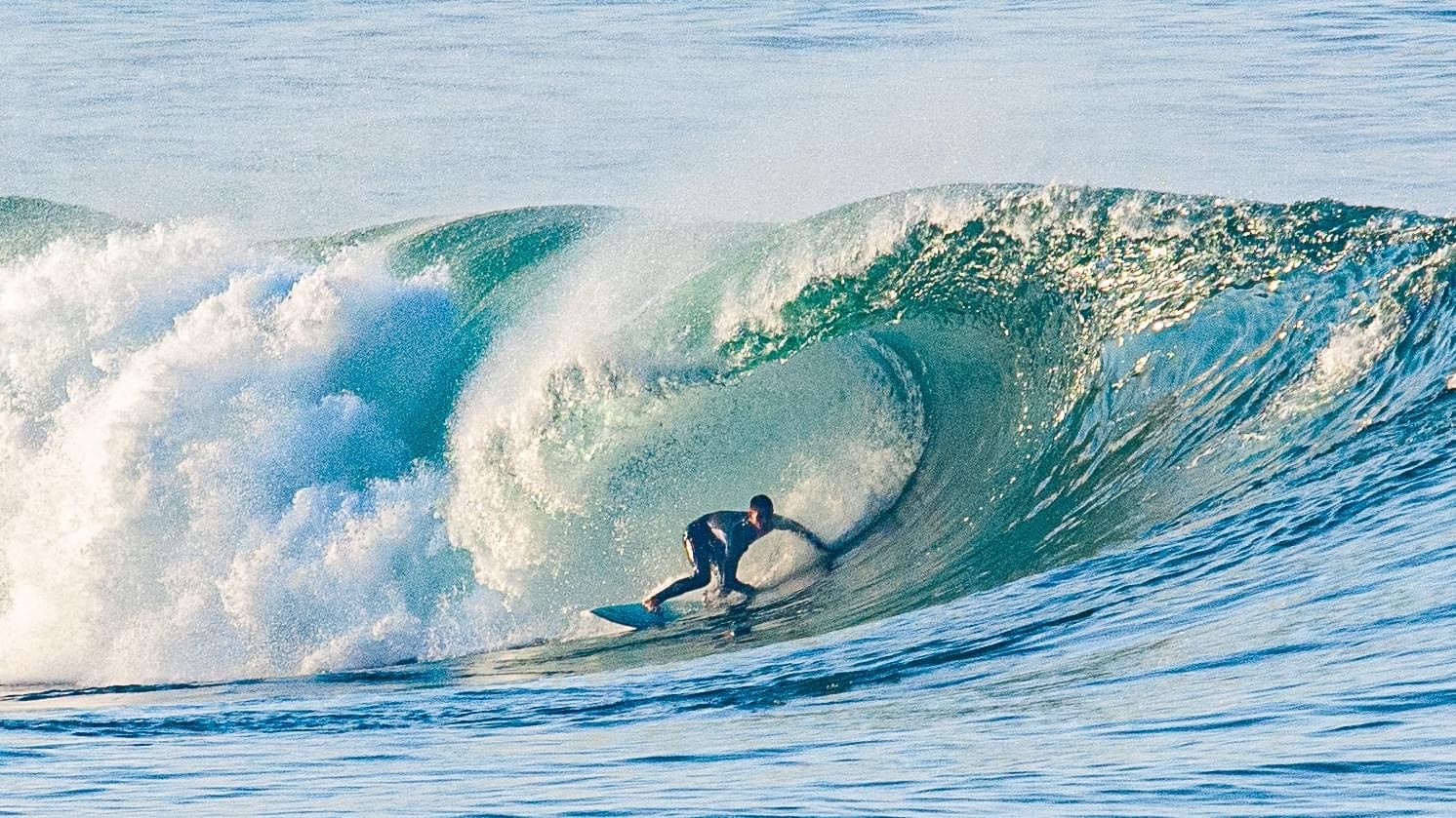 Big waves linger, but heights taper on last day of high surf warning at San  Diego's coasts