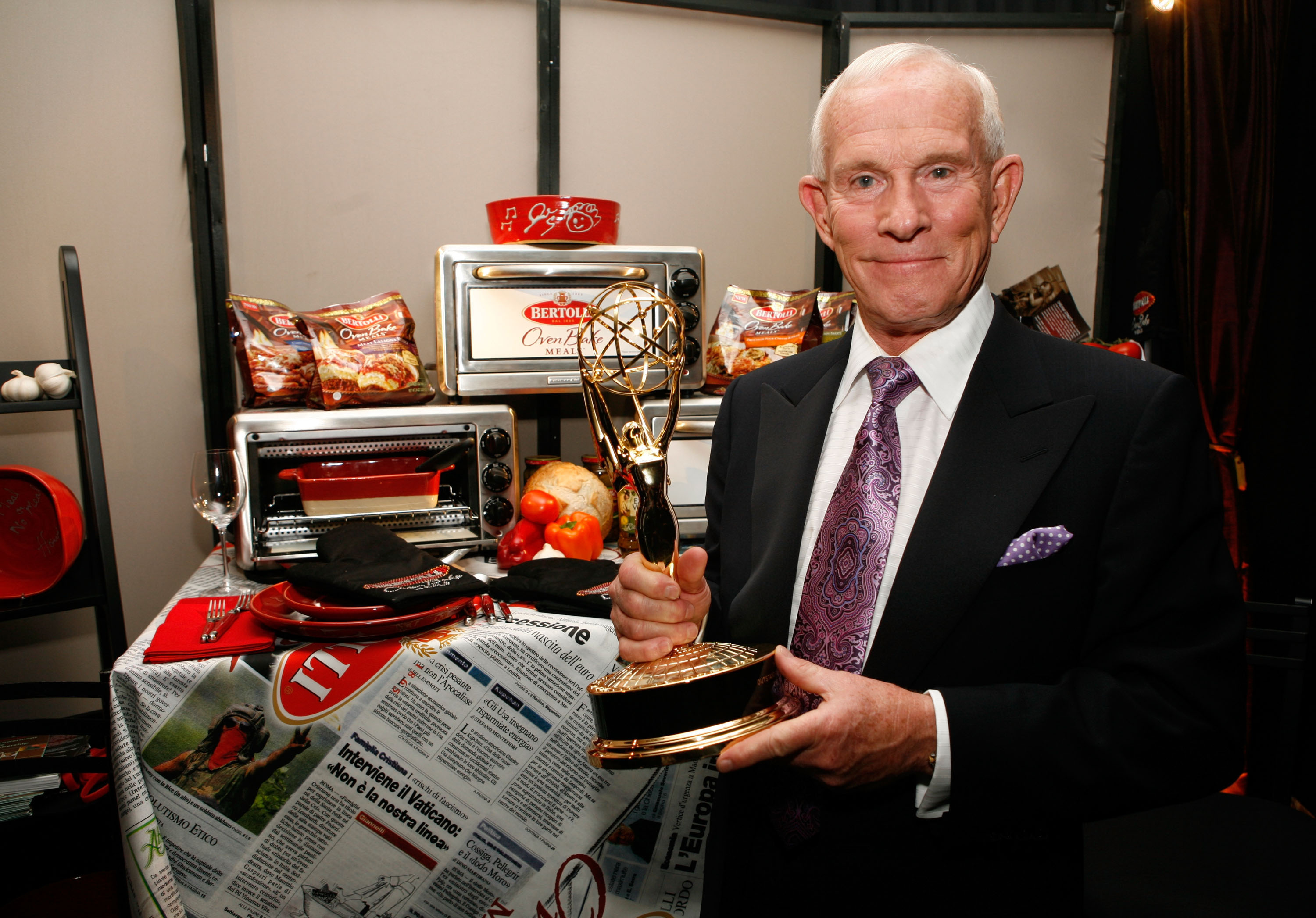 Tom Smothers, comic half of the Smothers Brothers, dies at 86 – NBC 7 San Diego - Vimarsana News
