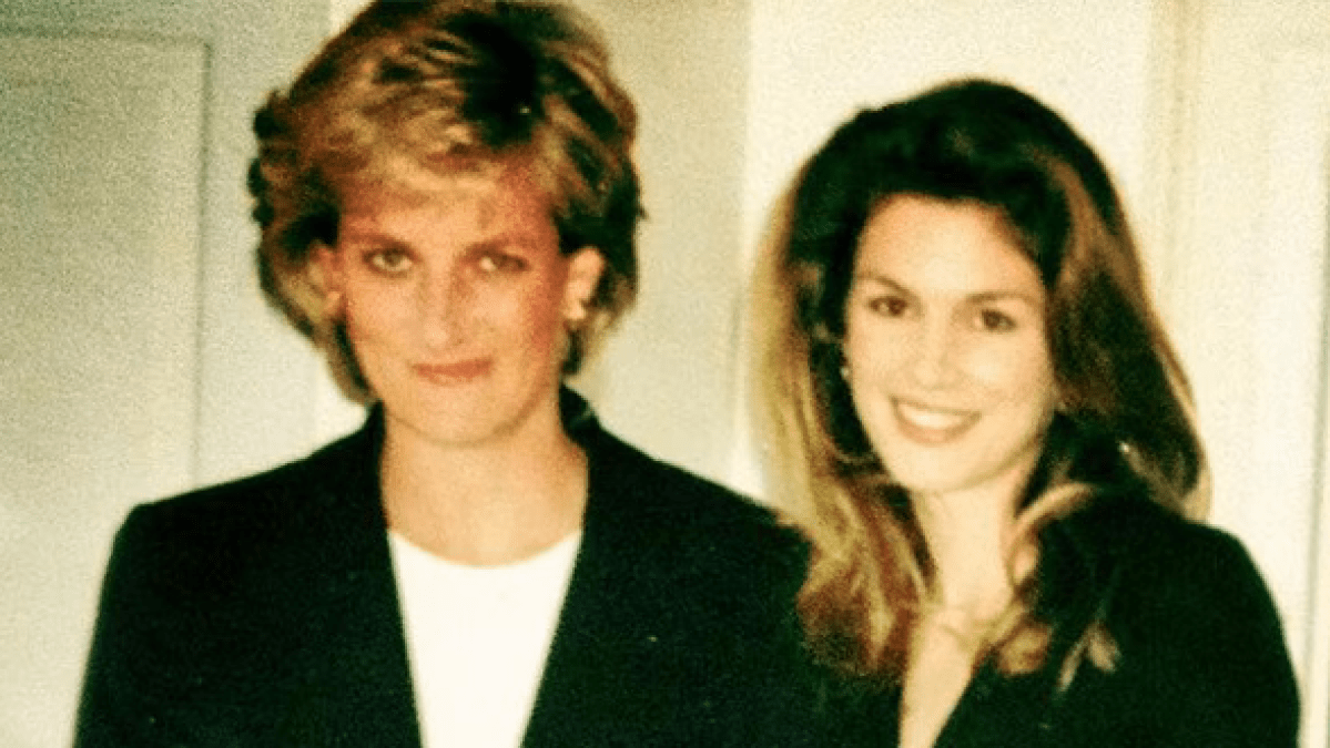 Cindy Crawford reacts to her 'little cameo' on 'The Crown' – NBC 7 San Diego - Vimarsana News