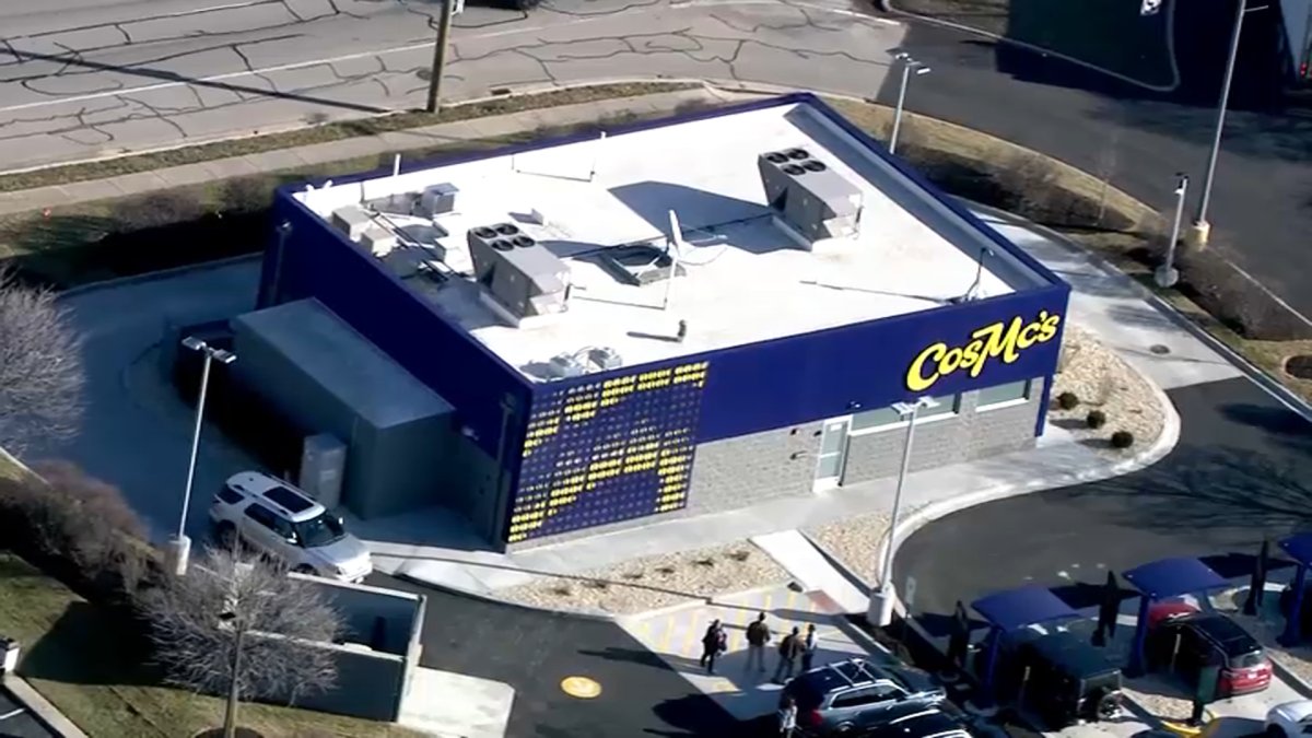 New McDonald's restaurant CosMc's officially opens in Bolingbrook – NBC 7 San Diego - Vimarsana News