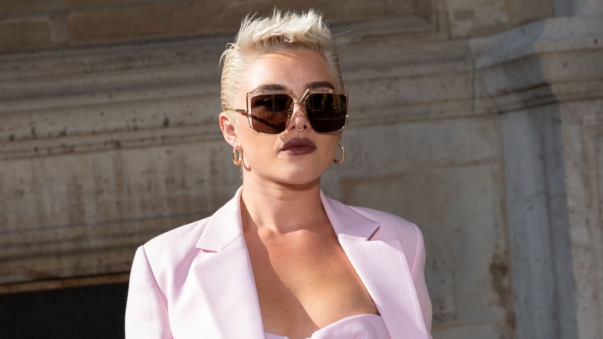 Florence Pugh hit in the face by flying object promoting 'Dune: Part Two' – NBC 7 San Diego - Vimarsana News