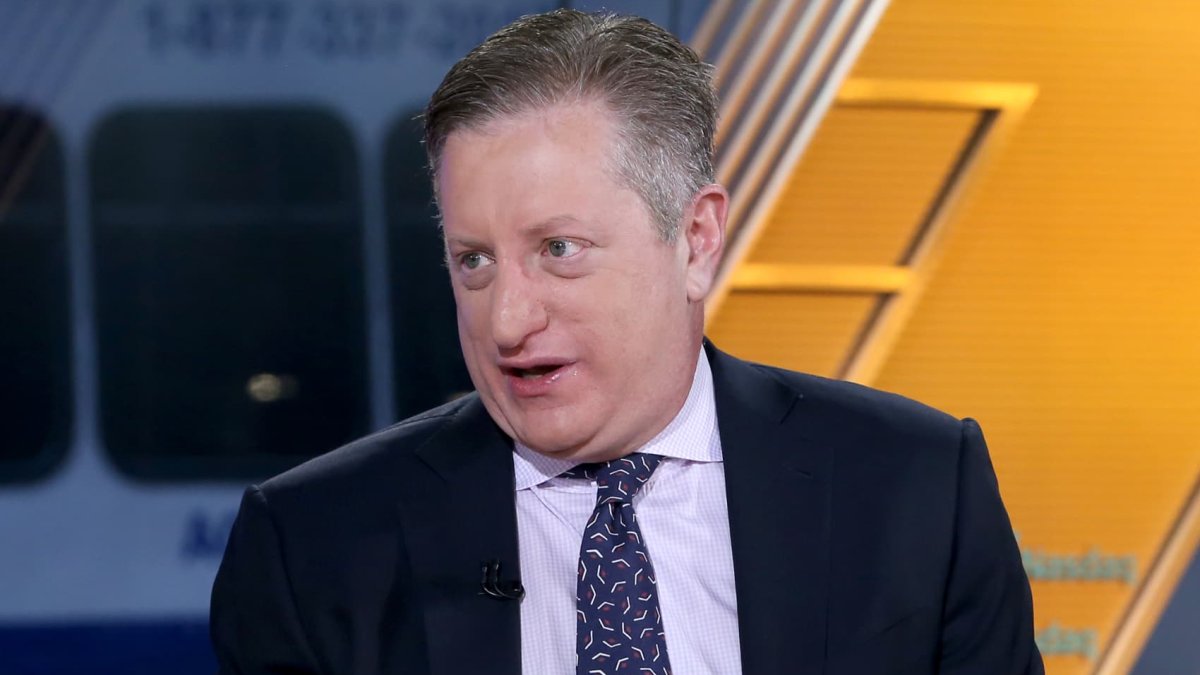 'Big Short' investor Steve Eisman worries 'everybody is coming into the year feeling too good,' sees room for disappointment – NBC 7 San Diego - Vimarsana News