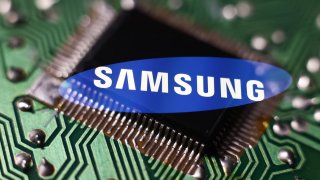 Samsung is the world’s biggest maker of memory chips.