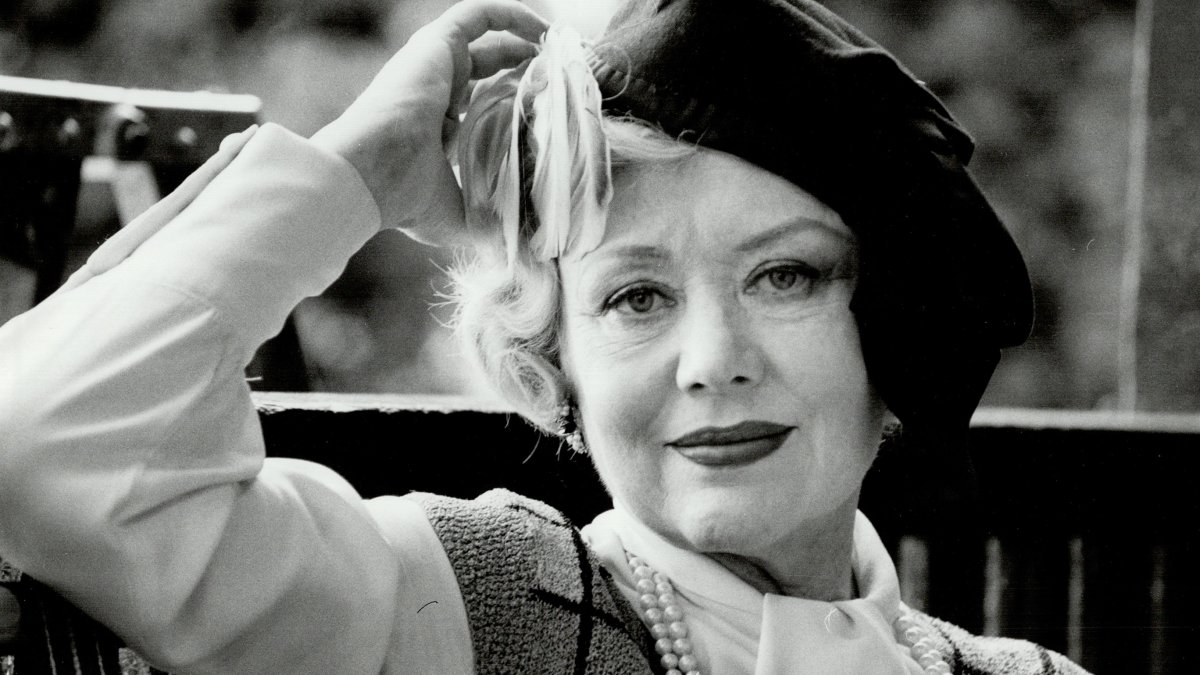 'Mary Poppins' star Glynis Johns dies at 100 – NBC 7 San Diego - Vimarsana News