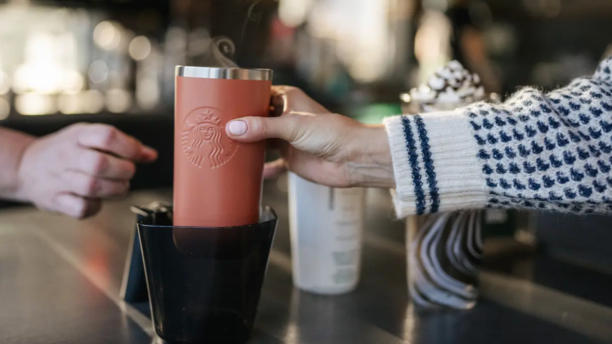 Starbucks is now allowing personal, reusable cups – NBC 7 San Diego - Vimarsana News
