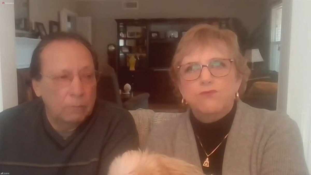 Couple aboard frightening Alaska Airlines flight says airline offered passengers $1,500 – NBC 7 San Diego - Vimarsana News