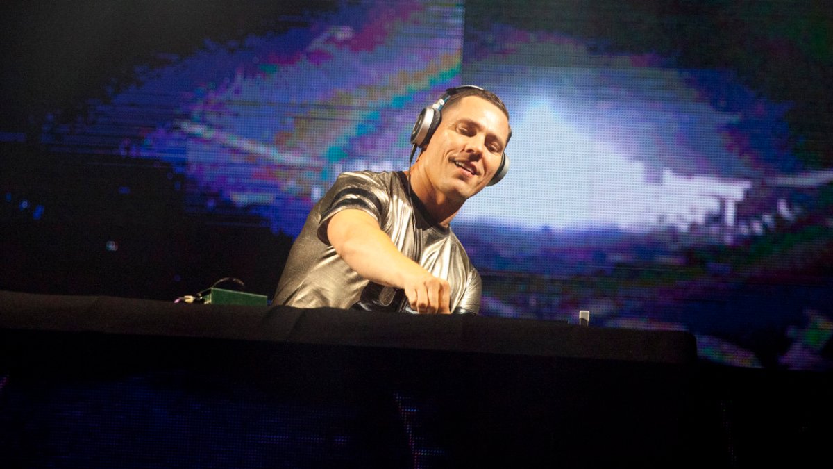 DJ Tiësto to pull out of Super Bowl for family reasons – NBC 7 San Diego - Vimarsana News