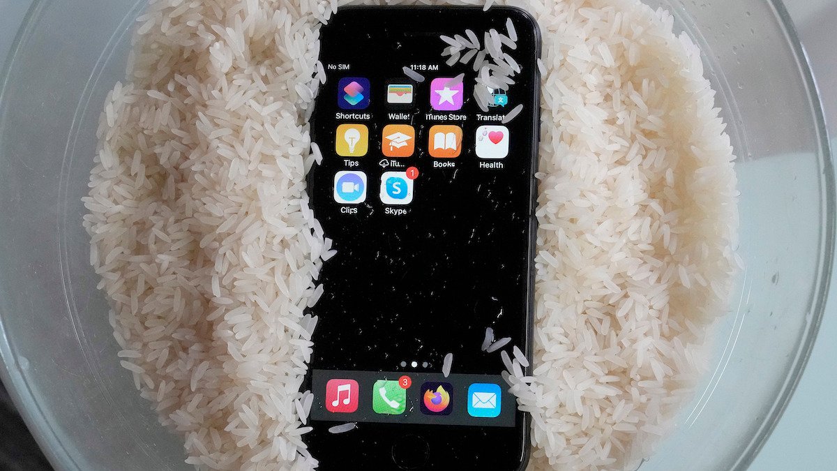How do I dry out my iPhone or Android if it gets soaked in water? – NBC 7 San Diego - Vimarsana News