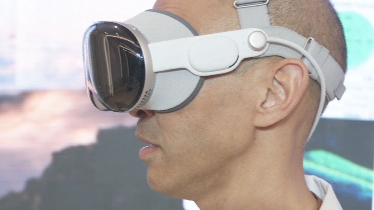 Sharp Healthcare investigates Apple augmentedreality goggles for use