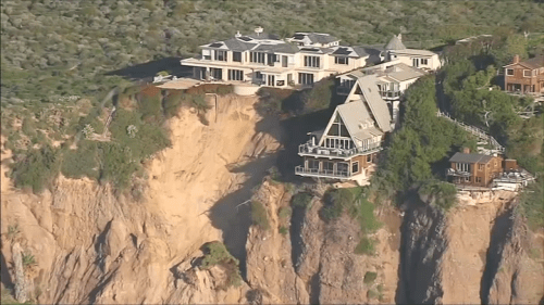 Dana Point landslide: Mansion on edge of cliff. but no immediate threat ...