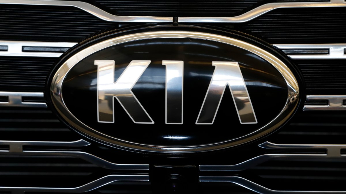 Kia recalls over 427,000 Telluride SUVs because they may roll away