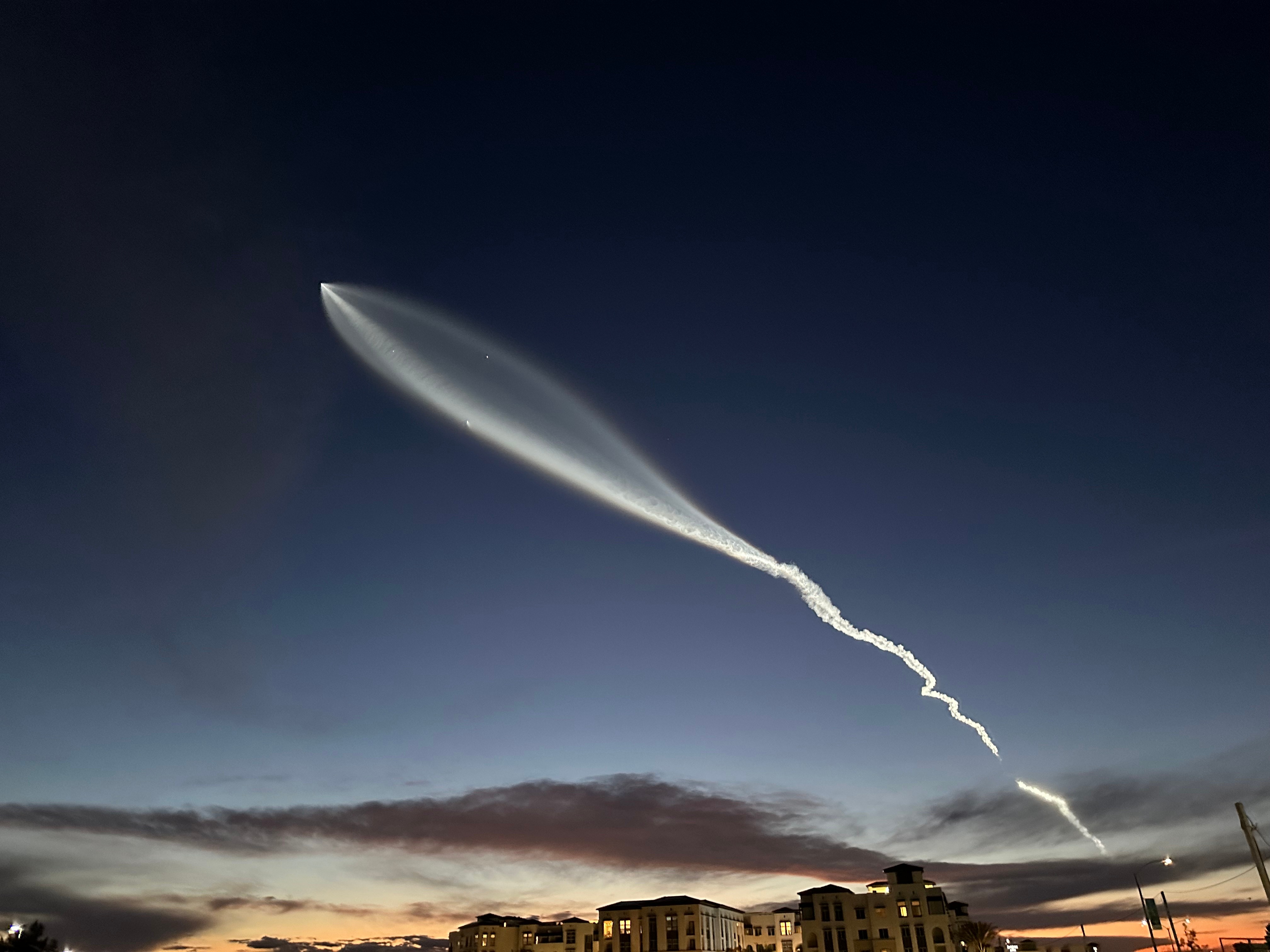 PHOTOS: San Diego citizens gaze up in awe as SpaceX rocket dazzles SoCal sky