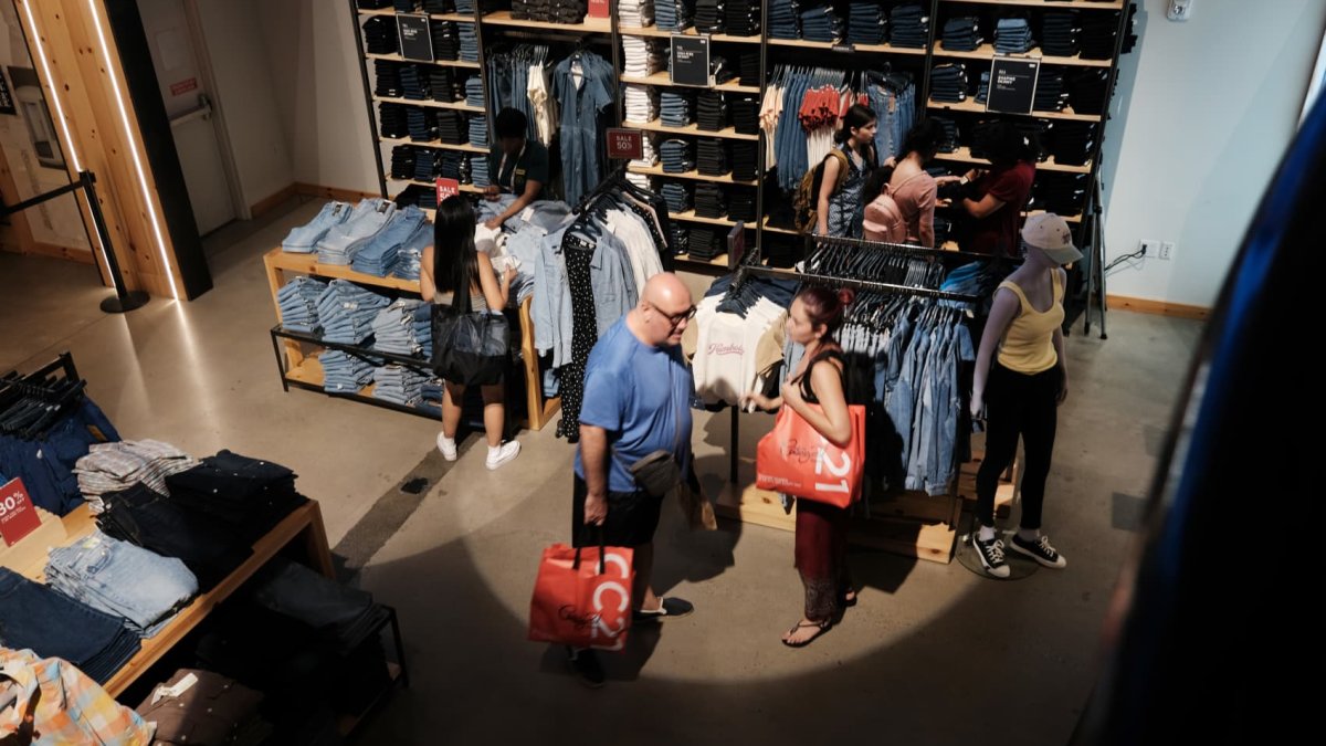GDP growth slowed to a 1.6% rate in the first quarter, well below expectations - Vimarsana News