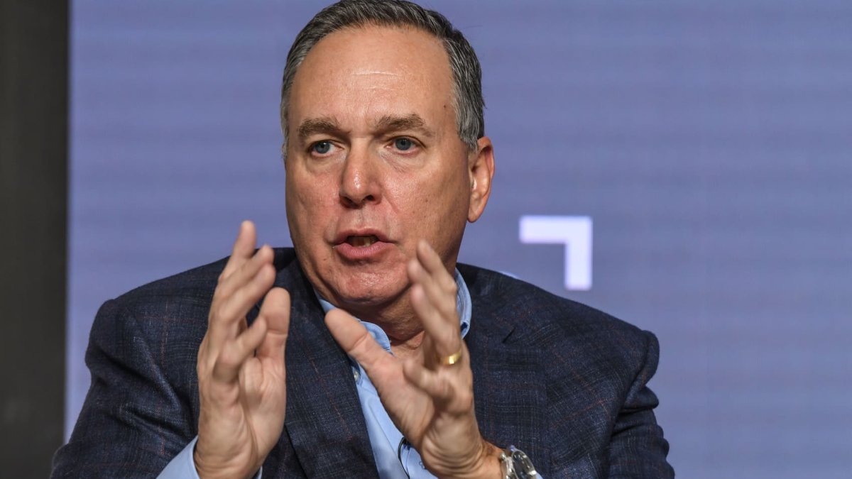 American Express CEO explains how the company is attracting younger consumers - Vimarsana News