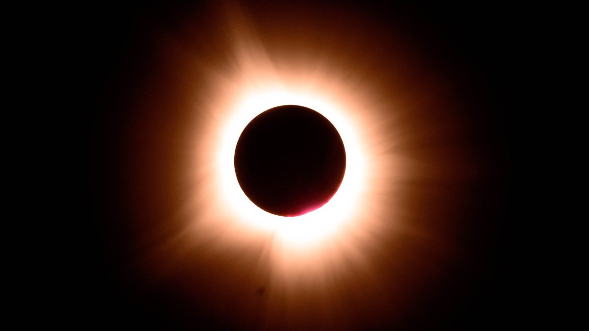 Total solar eclipse moves out of US after dazzling nation NBC 7 San Diego