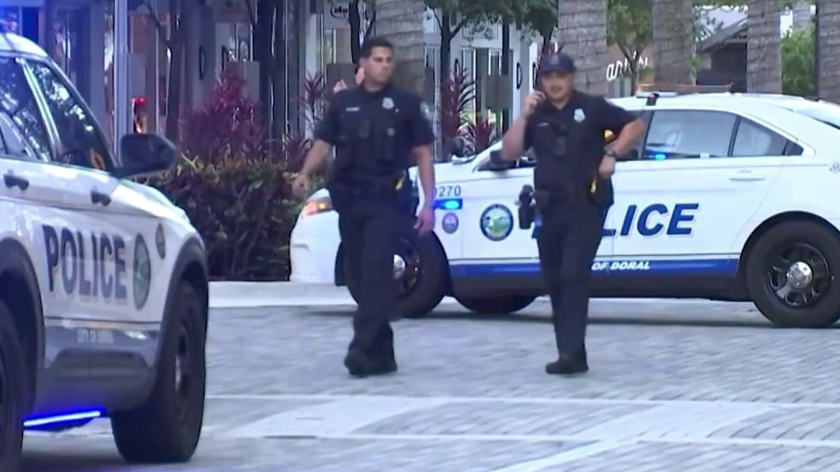 CityPlace Doral shooting: 2 dead, 7 others injured, including police ...